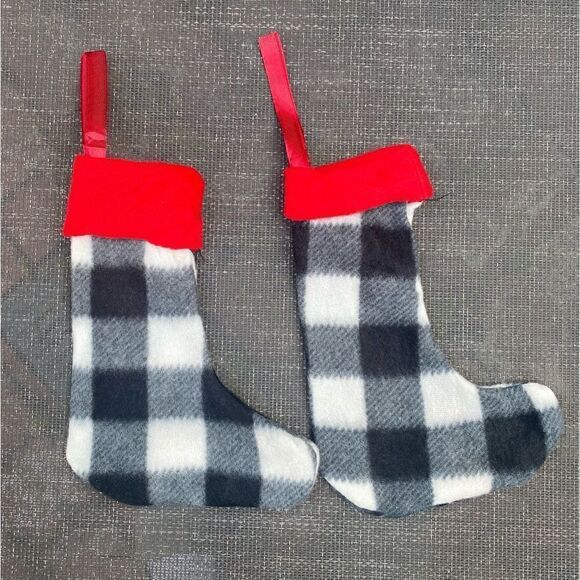 110 Pcs Christmas/Holiday Stocking Buffalo Plaid Black/White/Red Decor Party NWT - Picture 4 of 8